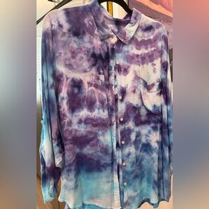 Upcycled Tie Dyed American Eagle Top. Amazing quality!